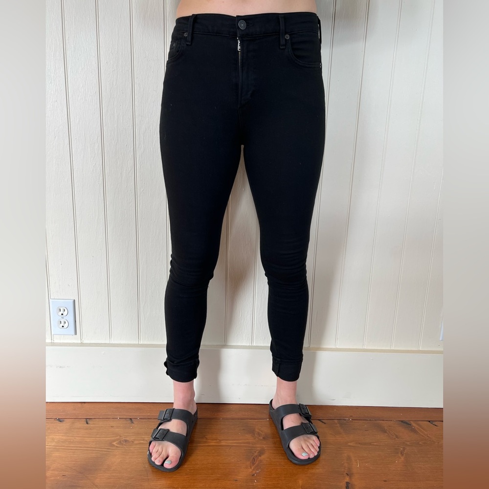Citizens of Humanity ROCKET, High-rise Skinny from Aritzia. Black -29
